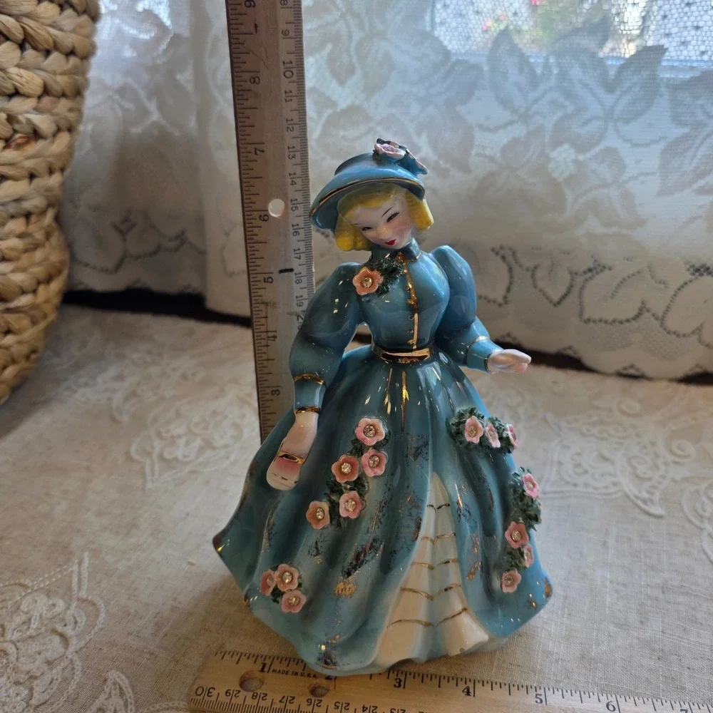 Lefton Southern Belle Victorian Figurine 7